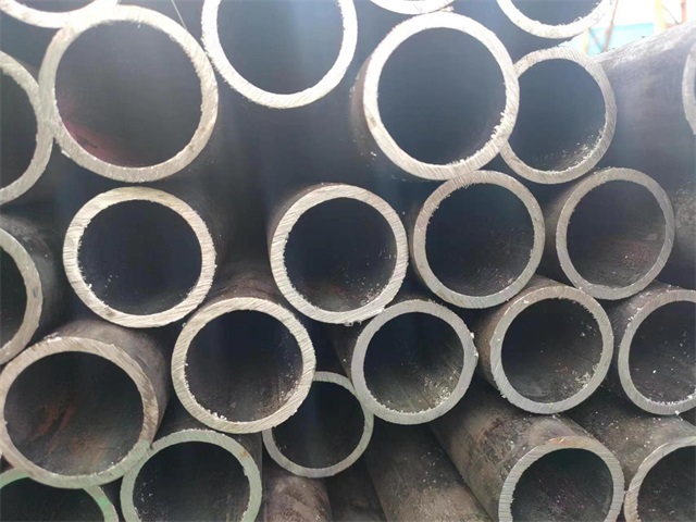 巴音郭楞10#结构用无缝钢管