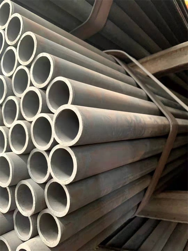 巴音郭楞35#结构无缝钢管