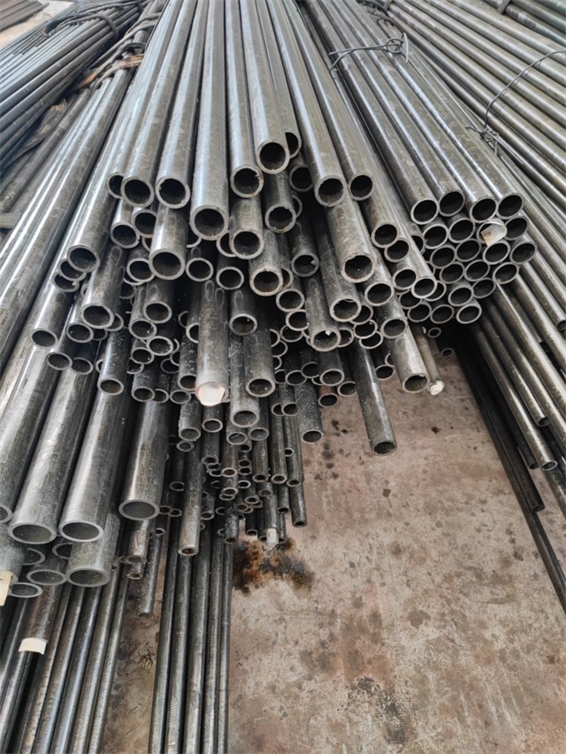 巴音郭楞精密光亮无缝钢管厂