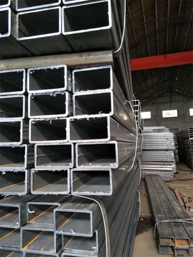 巴音郭楞镀锌无缝钢管厂家